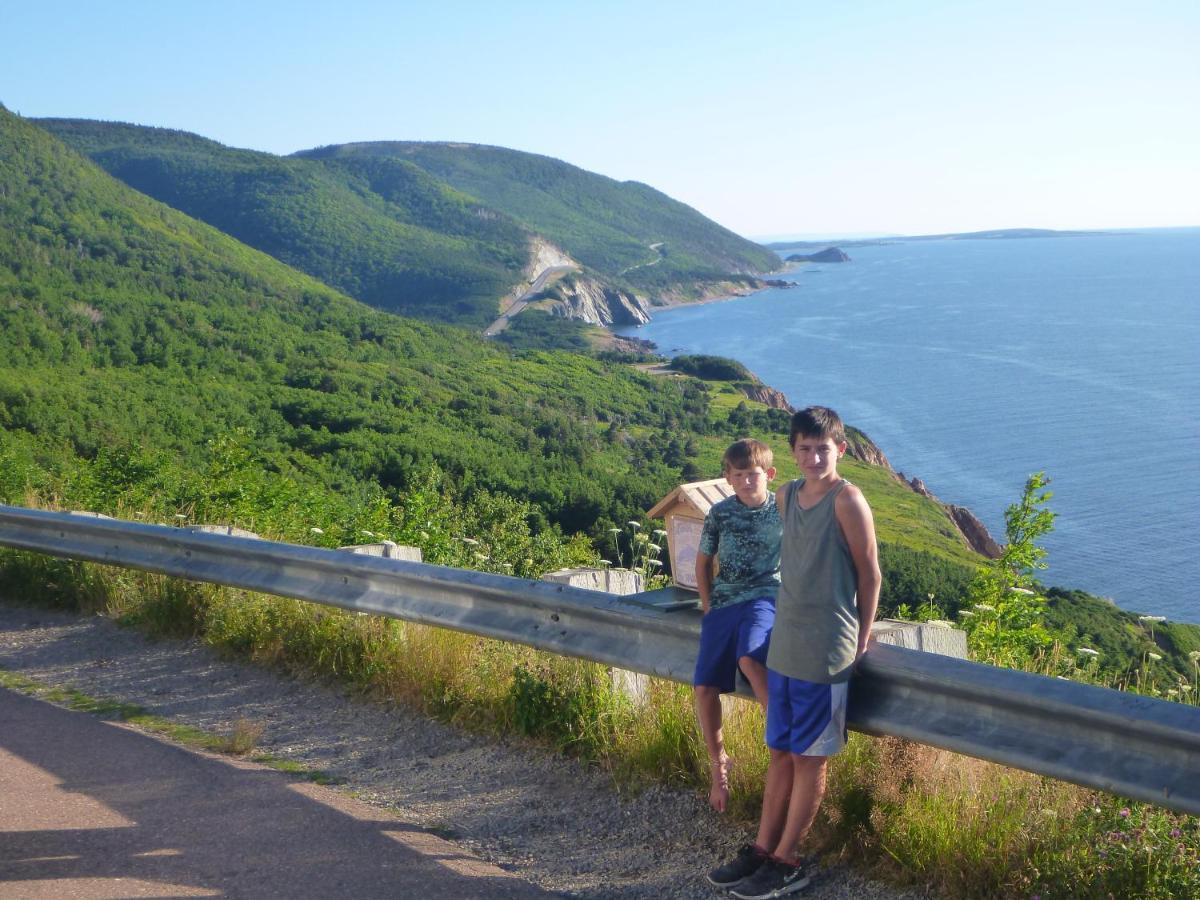 Back Home Bed And Breakfast Membertou Εξωτερικό φωτογραφία
